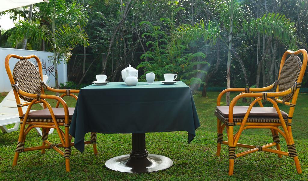 Hikka Nature Villa Hikkaduwa Exterior photo